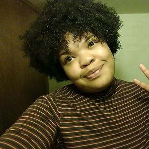 Meet your Posher, Sheilah